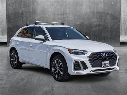 2022 Audi Q5 45 S line Premium Plus