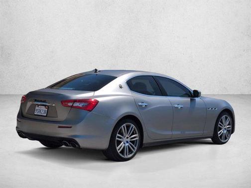 Bianco 2019 Maserati Ghibli 3.0L