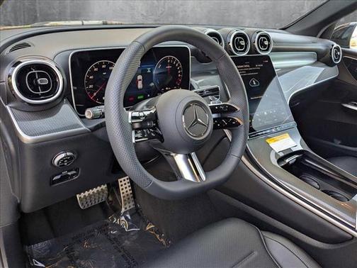 2025 Mercedes-Benz GLC 350e Base