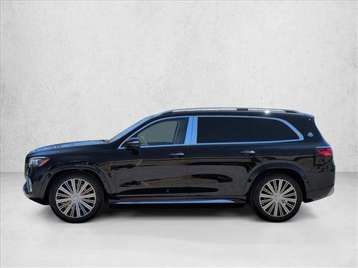 Obsidian Black Metallic 2026 Mercedes-Benz Maybach GLS 600 4MATIC
