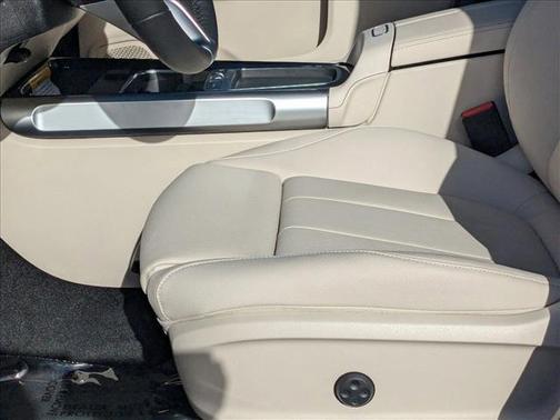 2025 Mercedes-Benz GLB 250 4MATIC