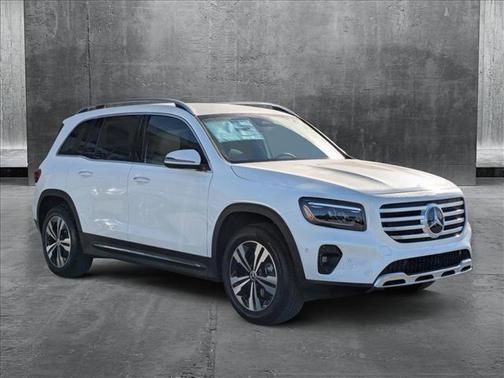 2025 Mercedes-Benz GLB 250 4MATIC