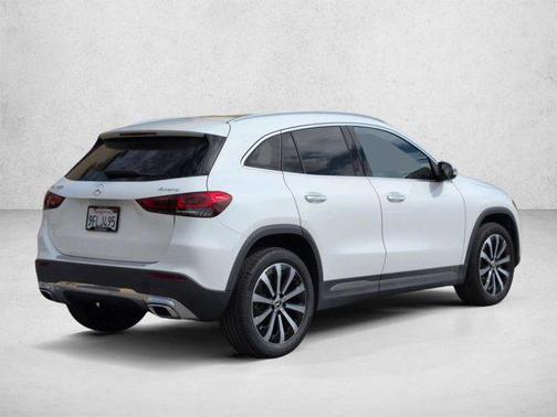 Polar White 2023 Mercedes-Benz GLA 250 4MATIC