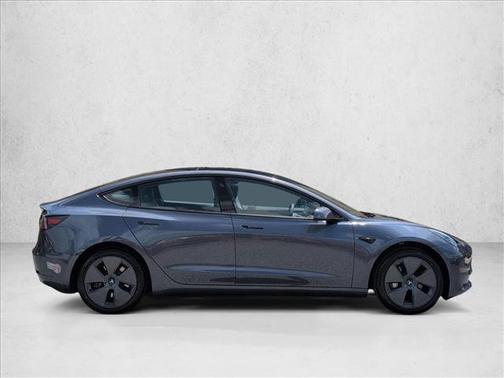 Pearl White Multi-Coat 2023 Tesla Model 3 Standard Range