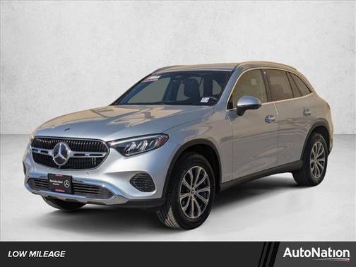 2025 Mercedes-Benz GLC 300 Base