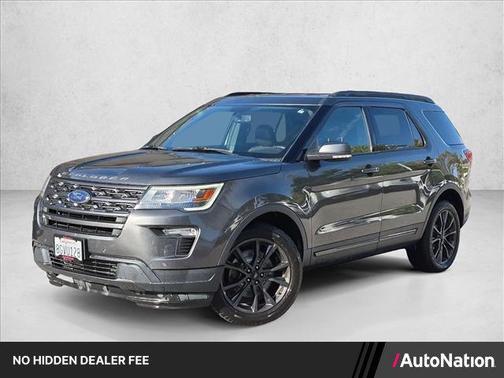 Silver/Gray 2018 Ford Explorer XLT