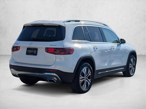 Polar White 2026 Mercedes-Benz GLB 250 4MATIC