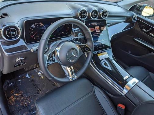 2025 Mercedes-Benz GLC 350e Base