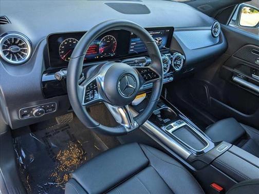 2025 Mercedes-Benz GLA 250 Base