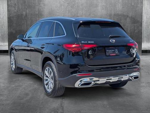 2025 Mercedes-Benz GLC 300 4MATIC