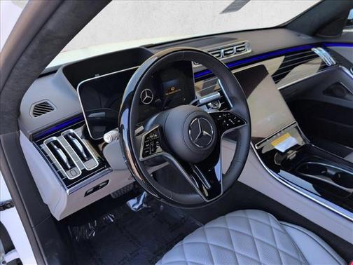 MANUFAKTUR Moonlight White Metallic 2026 Mercedes-Benz S-Class 4MATIC