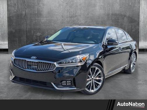 2019 Kia Cadenza Technology