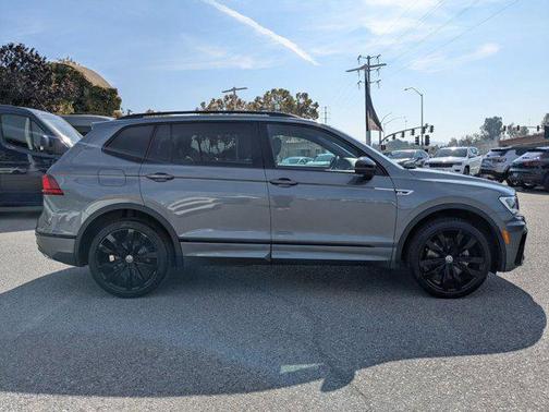 2020 Volkswagen Tiguan 2.0T SE R-Line Black 4MOTION