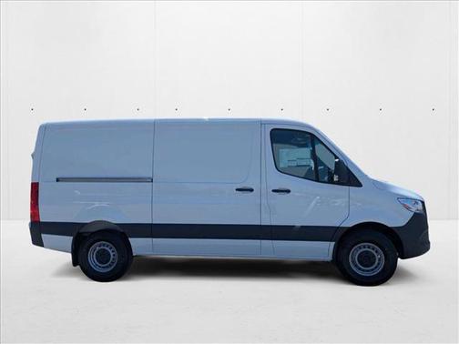 2025 Mercedes-Benz Sprinter 2500 Standard Roof