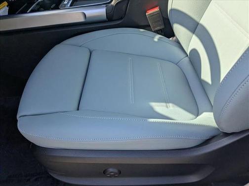 2026 Mercedes-Benz GLB 250 4MATIC