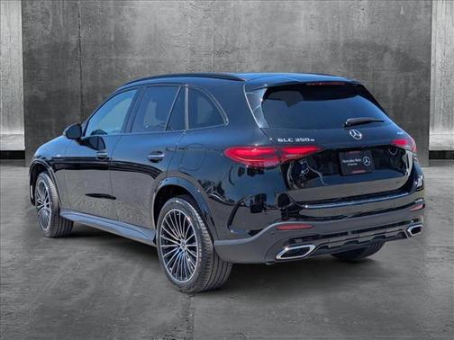 2025 Mercedes-Benz GLC 350e Base
