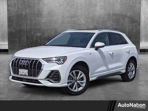 2024 Audi Q3 Premium 45 TFSI S line quattro Tiptronic