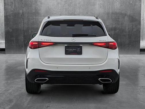 2025 Mercedes-Benz GLC 300 4MATIC