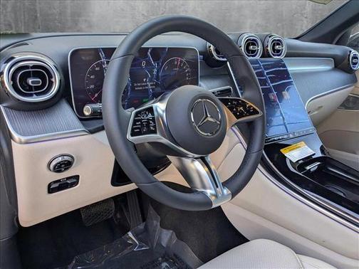 2025 Mercedes-Benz GLC 350e Base