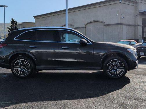2025 Mercedes-Benz GLC 350e Base
