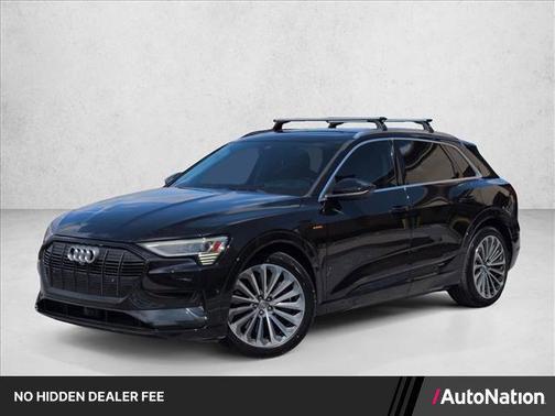Mythos Black Metallic 2019 Audi e-tron Premium Plus
