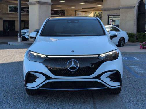 MANUFAKTUR Diamond White Metallic 2023 Mercedes-Benz EQE 500 4MATIC