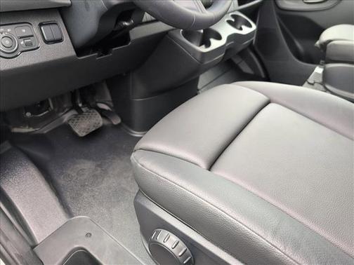 Arctic White 2026 Mercedes-Benz Sprinter 2500 Standard Roof
