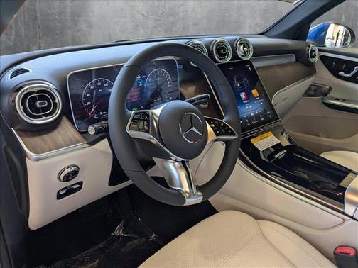 2025 Mercedes-Benz GLC 350e Base
