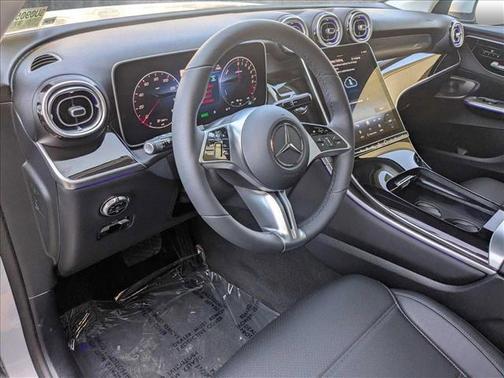 2025 Mercedes-Benz GLC 350e Base