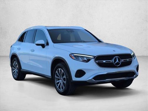 Polar White 2026 Mercedes-Benz GLC 300 Base