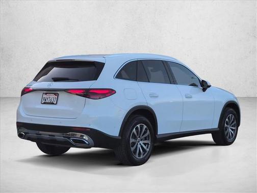 Polar White 2026 Mercedes-Benz GLC 300 Base