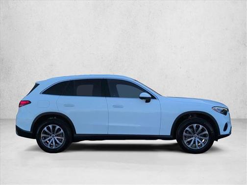 Polar White 2026 Mercedes-Benz GLC 300 Base