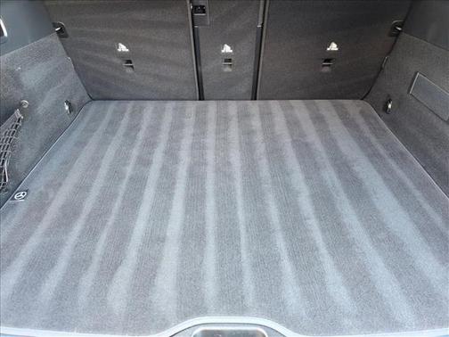 Polar White 2026 Mercedes-Benz GLC 300 Base