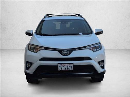 Blizzard Pearl 2017 Toyota RAV4 Limited