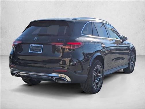 2025 Mercedes-Benz GLC 300 4MATIC