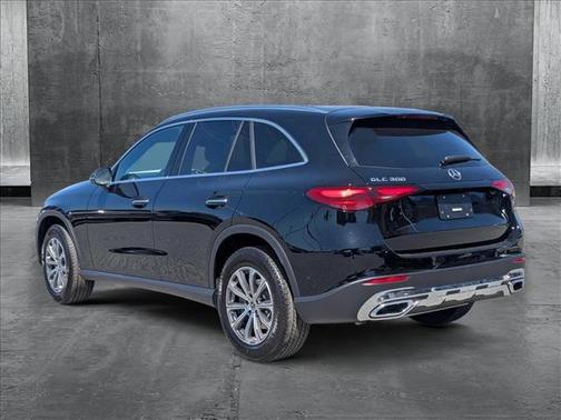 2025 Mercedes-Benz GLC 300 Base