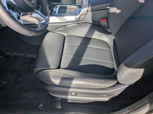 2025 Mercedes-Benz GLB 250 4MATIC