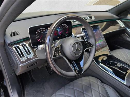 Obsidian Black Metallic 2025 Mercedes-Benz S-Class 4MATIC