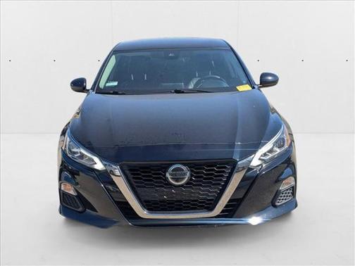 2020 Nissan Altima SR FWD
