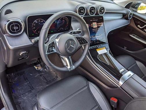 2025 Mercedes-Benz GLC 350e Base