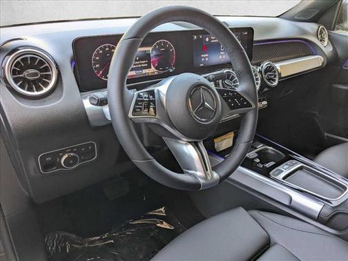 2025 Mercedes-Benz GLB 250 Base