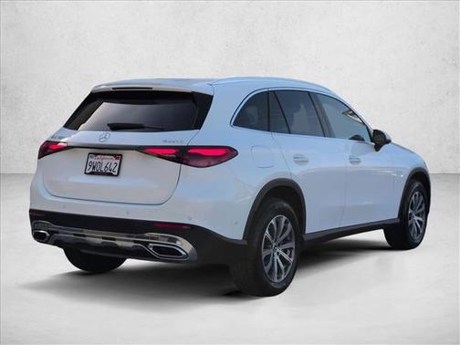 Polar White 2026 Mercedes-Benz GLC 300 4MATIC