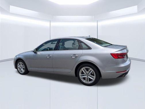 Florett Silver Metallic 2017 Audi A4 2.0T Premium