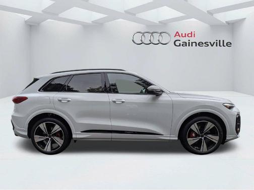 Glacier White Metallic 2026 Audi SQ5 3.0T Premium Plus