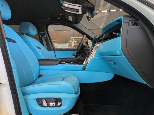 2025 Rolls-Royce Cullinan 