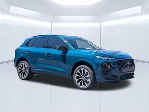 Blue Metallic 2026 Audi Q3 S line