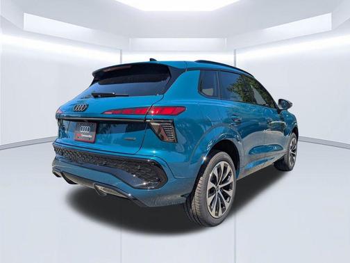 Blue Metallic 2026 Audi Q3 S line