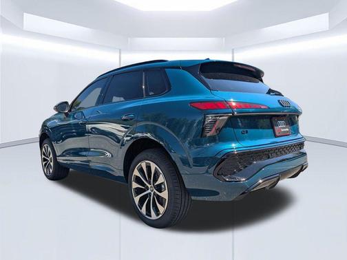 Blue Metallic 2026 Audi Q3 S line