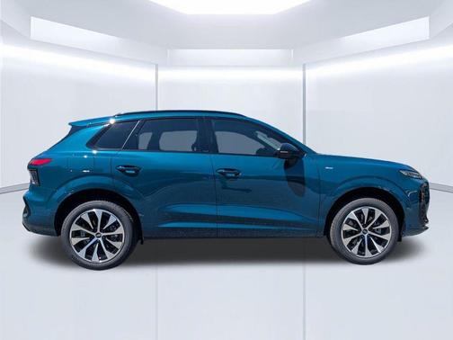 Blue Metallic 2026 Audi Q3 S line