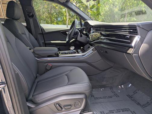 2026 Audi Q7 55 Premium Plus